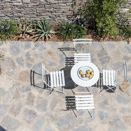 Citadela Paros Molos - Beachfront Maisonette With Plunge Pool *