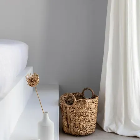 Citadela Paros Molos - Beachfront Maisonette With Plunge Pool Feriehus