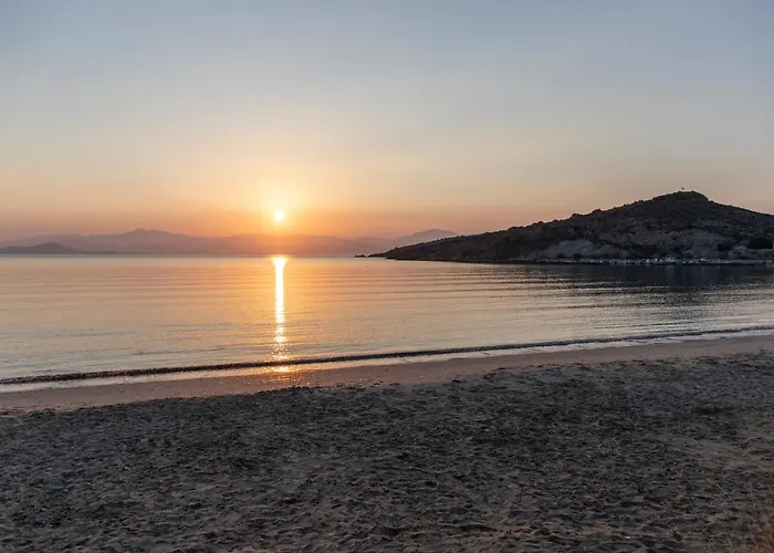 Citadela Paros Molos - Beachfront Maisonette With Plunge Pool Feriehus Molos (Paros)