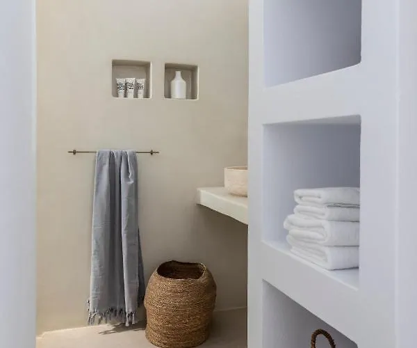 Feriehus Citadela Paros Molos - Beachfront Maisonette With Plunge Pool