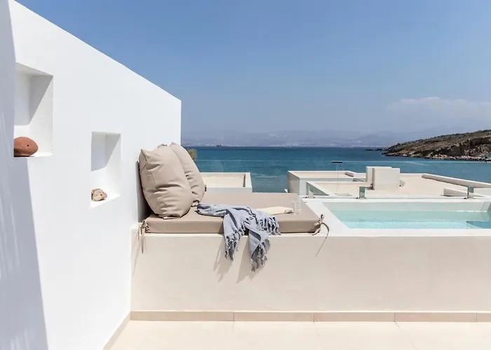 Citadela Paros Molos - Beachfront Maisonette With Plunge Pool Feriehus *