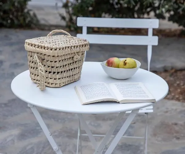 Feriehus Citadela Paros Molos - Beachfront Maisonette With Plunge Pool