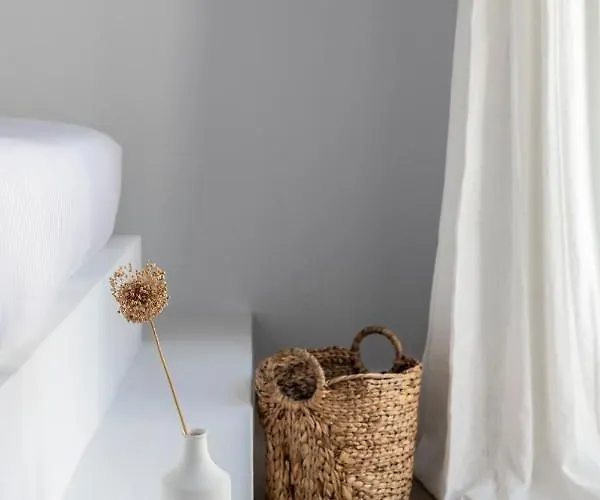 Citadela Paros Molos - Beachfront Maisonette With Plunge Pool Feriehus